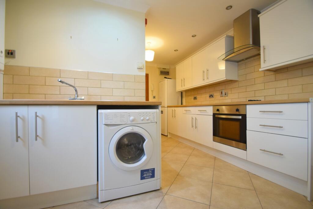 Main image of property: Claude Road, Roath, CF24