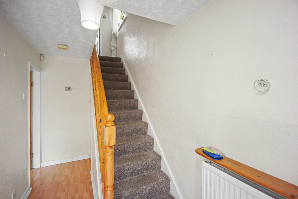 Leyton Drive, Bury photo 3