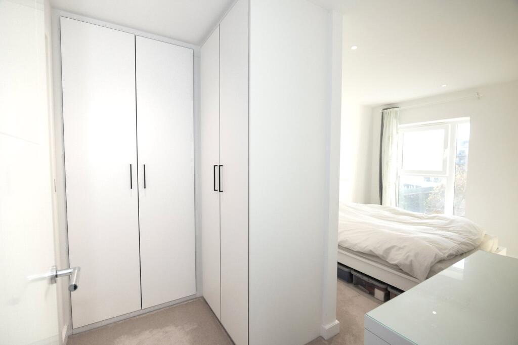 Apartment in London - More