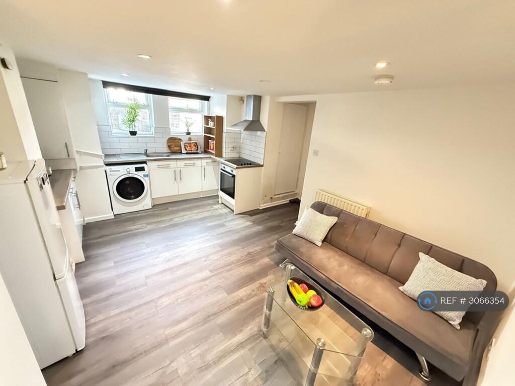 Main image of property: Lumley Walk, Leeds, LS4