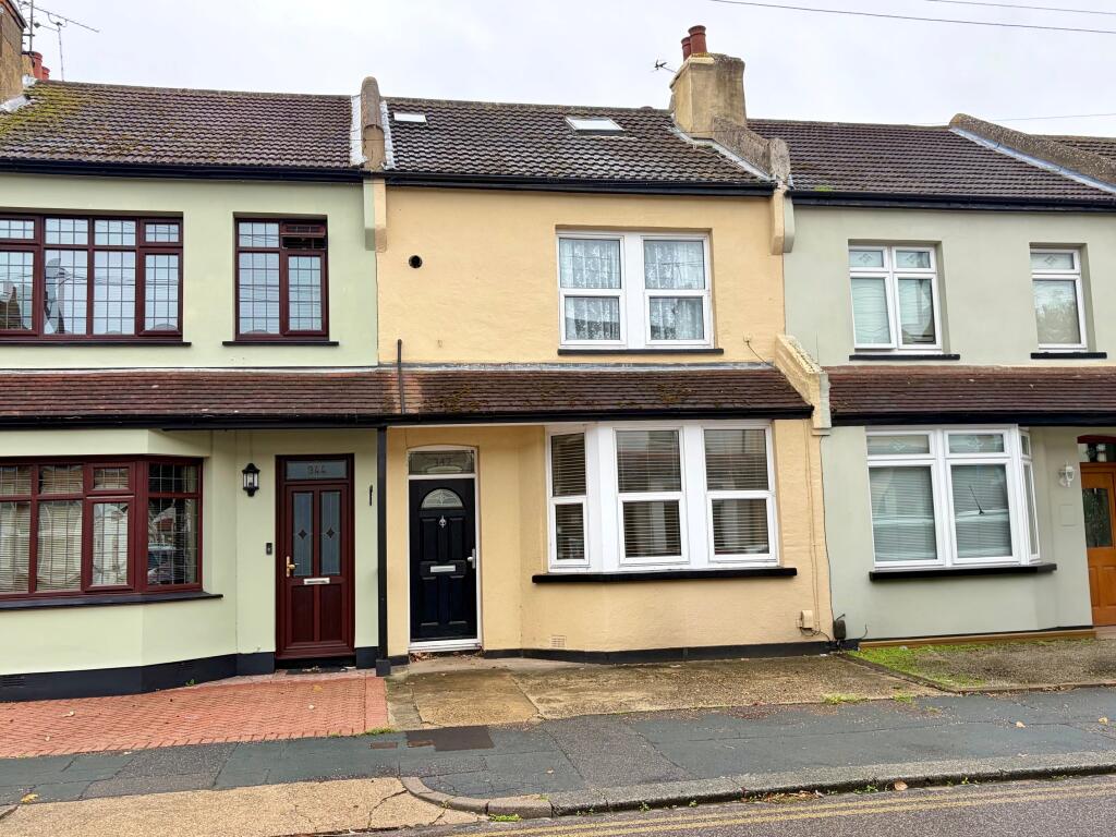 Main image of property: North Avenue, Southend on Sea