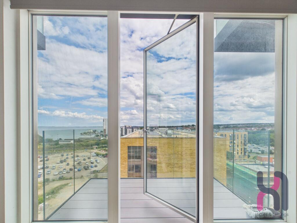Apartment in Rochester - View 5