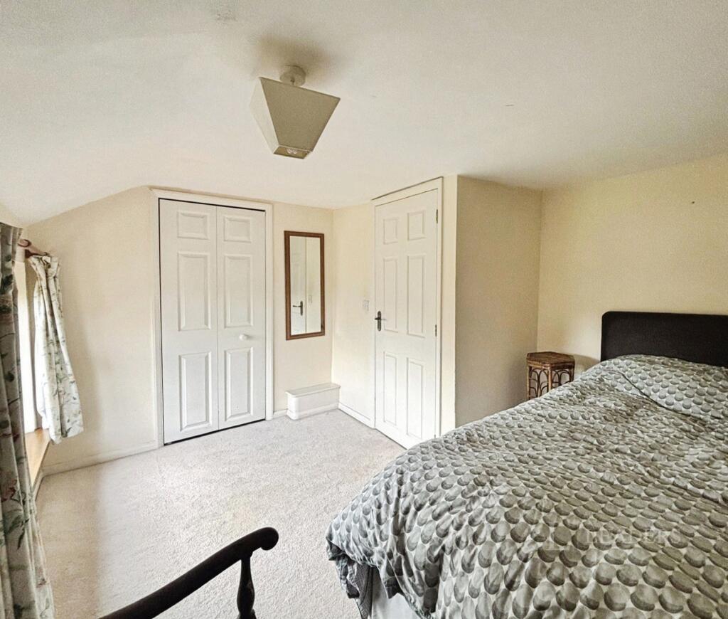 House in Braintree, Bulmer - View 5