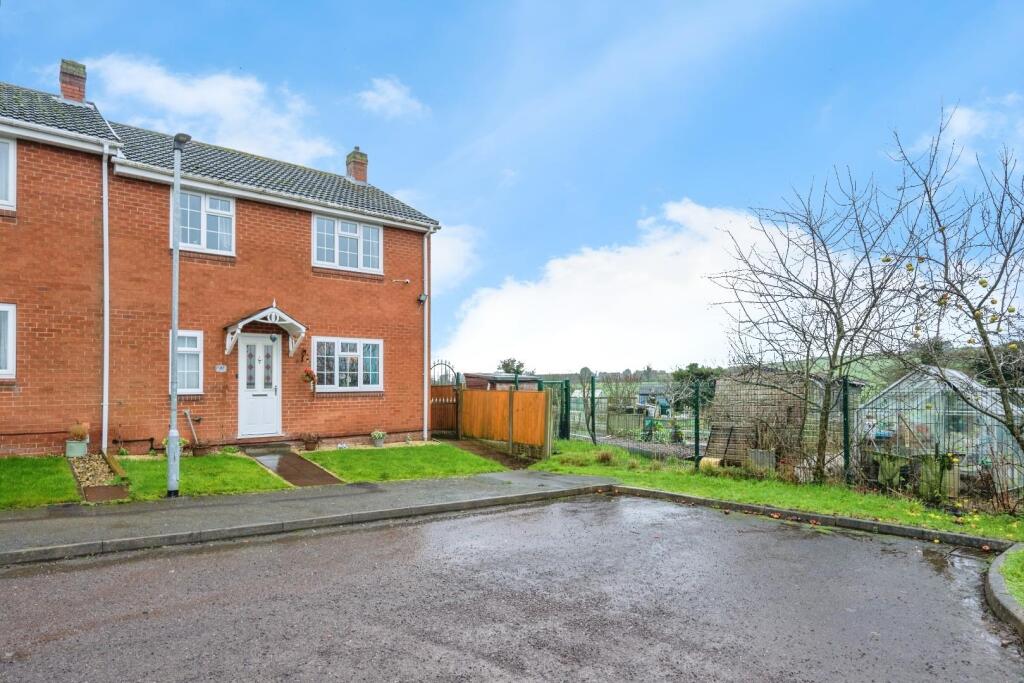 Main image of property: Waverton Avenue, Warton, Tamworth
