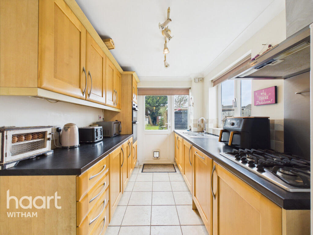 Maple Avenue, Heybridge photo 4