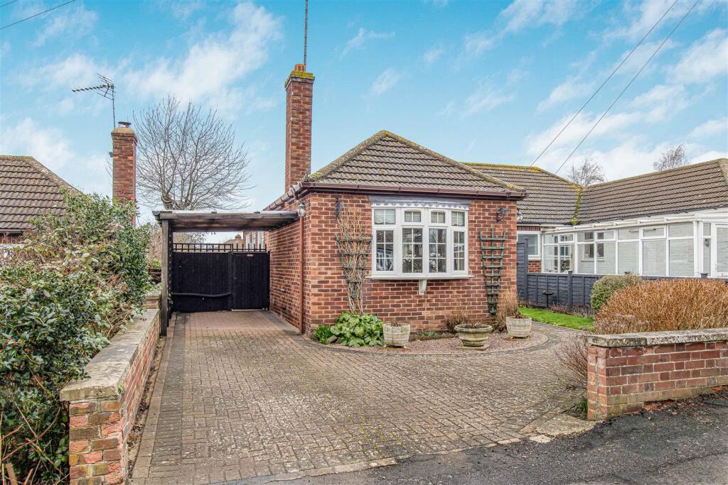 Main image of property: Malvern Close, Newmarket