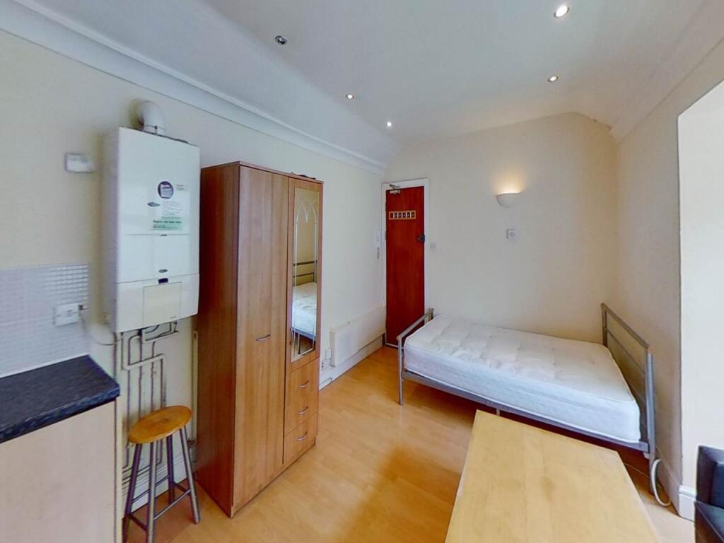 House in Cardiff - View 5