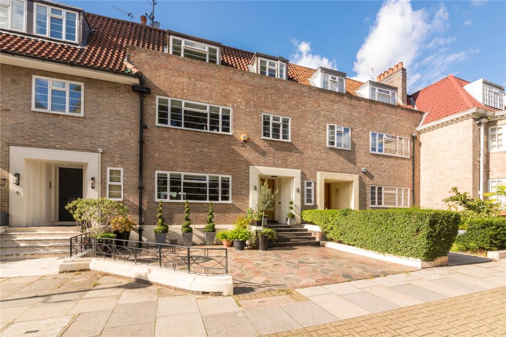 Main image of property: Hyde Park Street, London, W2