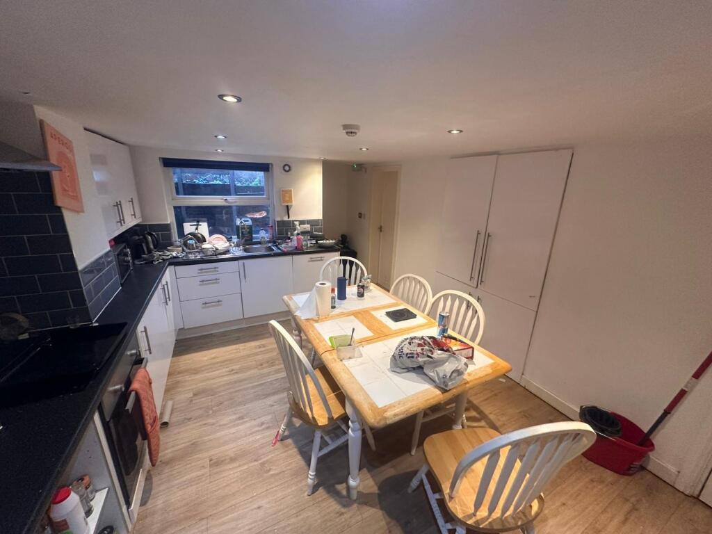 House in Leeds - View 3
