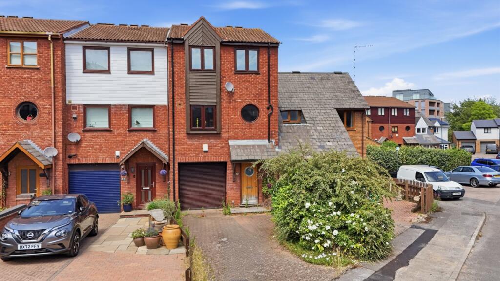 Main image of property: Quayside Close, Nottingham, Nottinghamshire, NG2