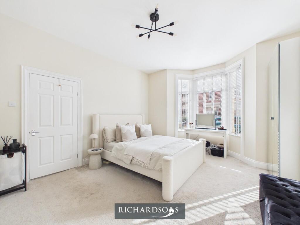 Apartment in North Tyneside, North East - View 4