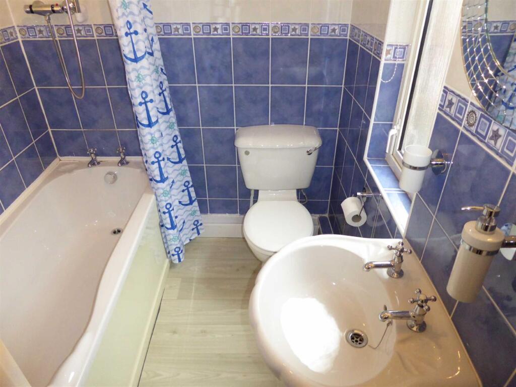 House in Leeds - View 4