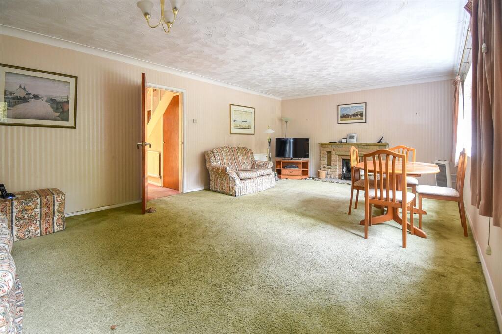 Lovett Road, Harefield, Uxbridge, UB9 photo 2