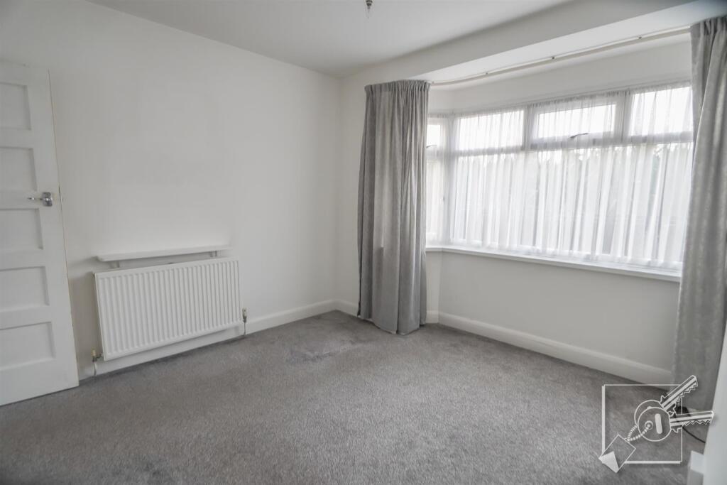 28 London Road, Northfleet, Gravesend - View 6