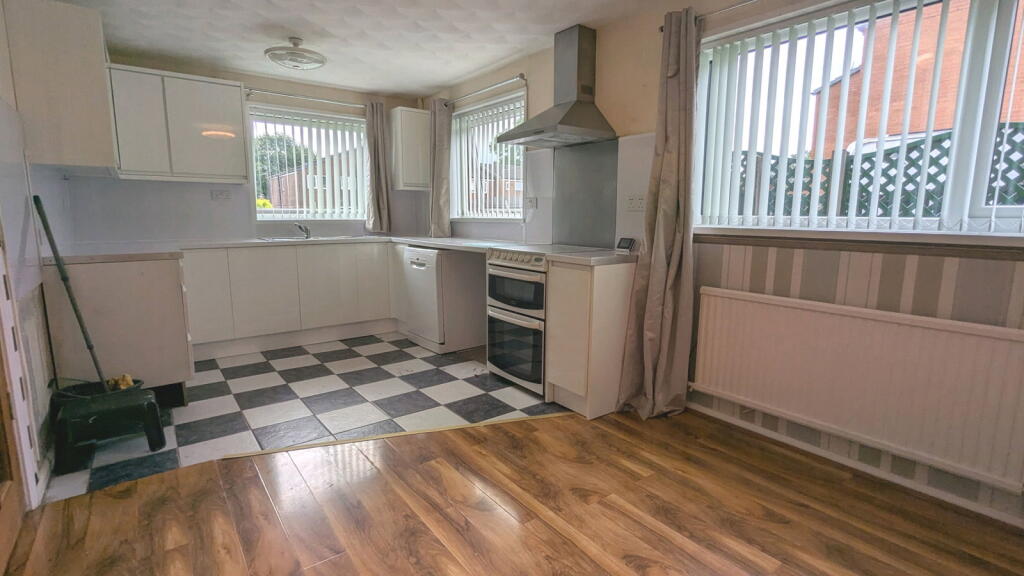 House in Wigan, Greater Manchester - More