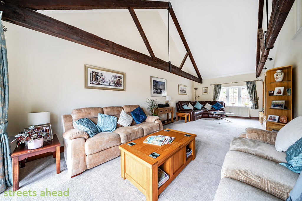 Nutfield Marsh Road, Nutfield, Redhill, Surrey, RH1 - View 4