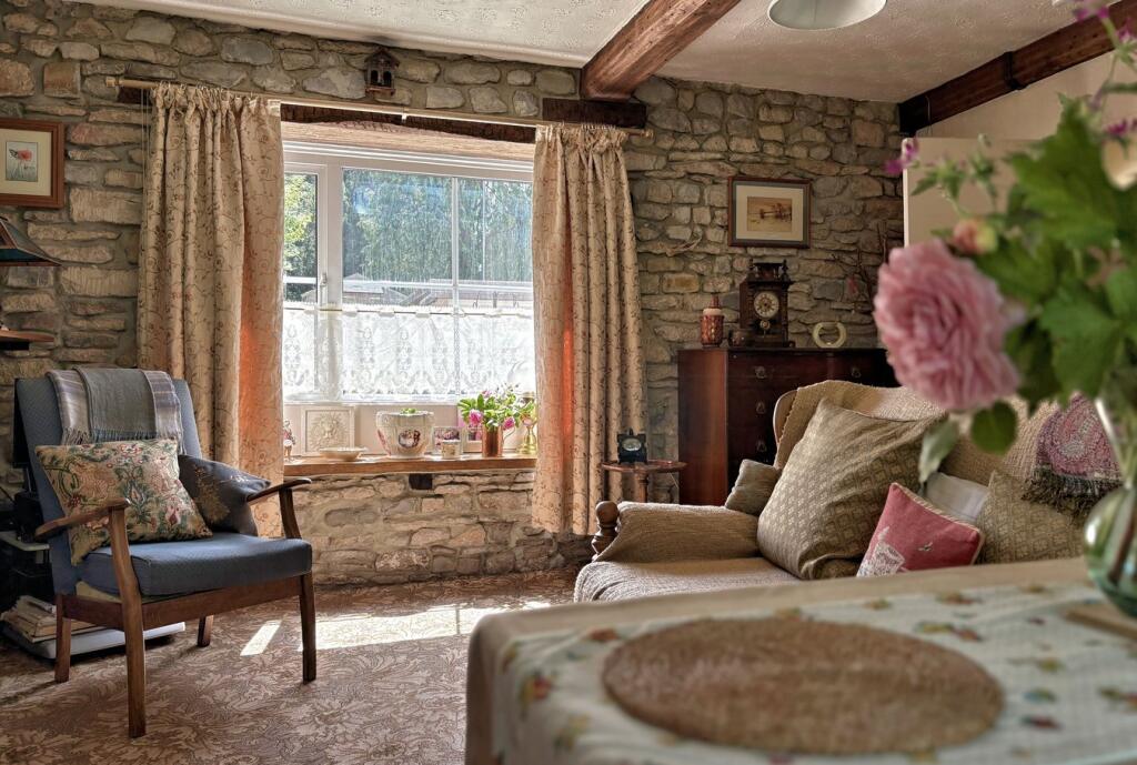 Main image of property: The Walk, Kingswood, Wotton-under-Edge, GL12
