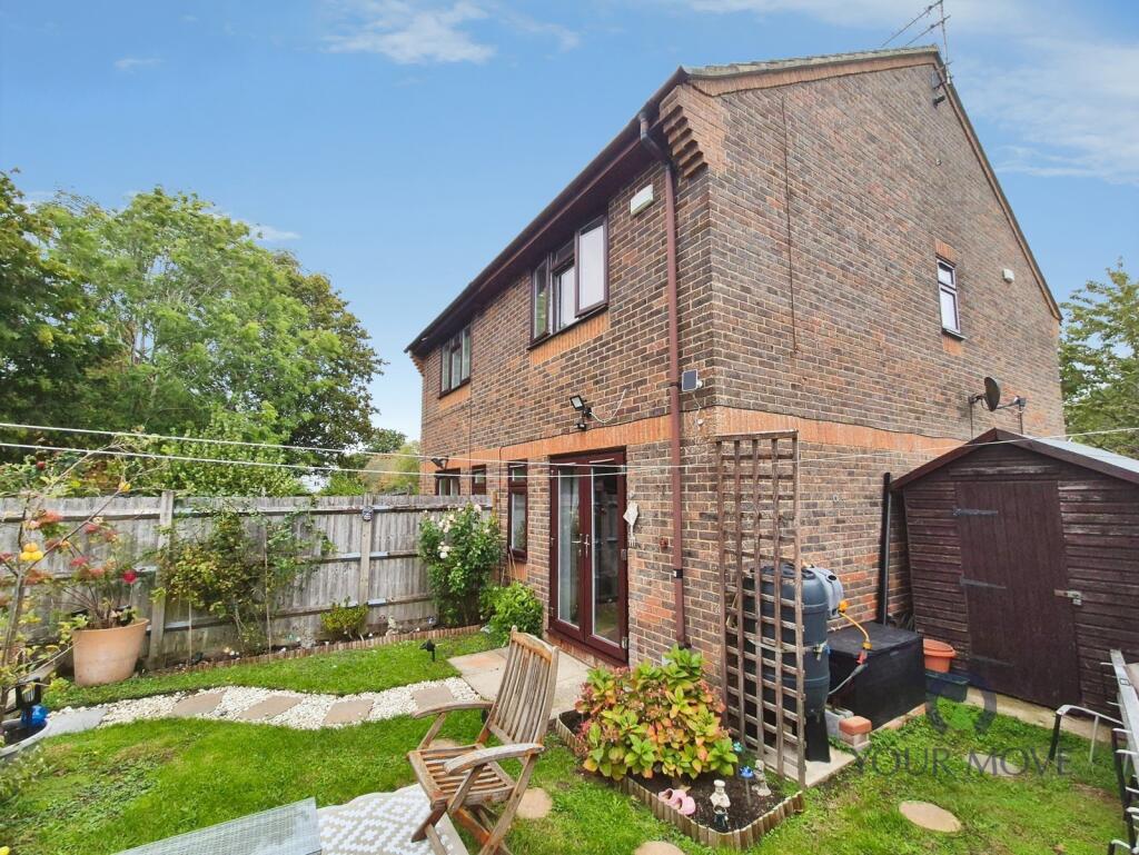 House in Wealden, Roebuck Park, Hellingly - More