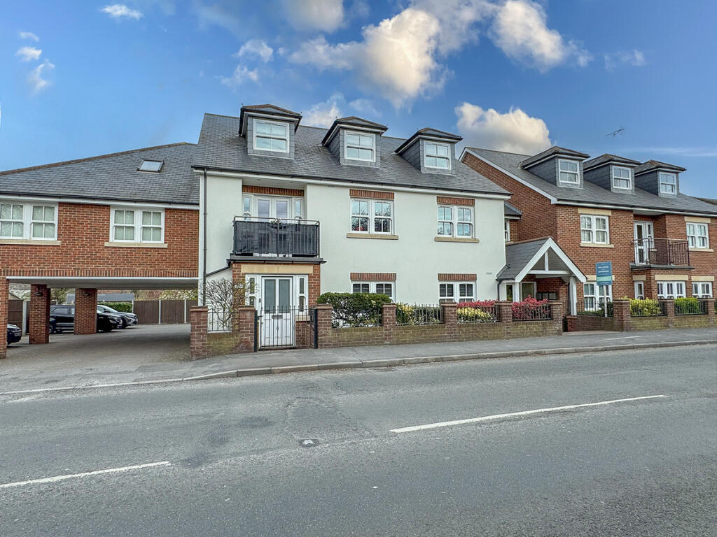 Main image of property: Follygate, Aldermans Hill, Hockley