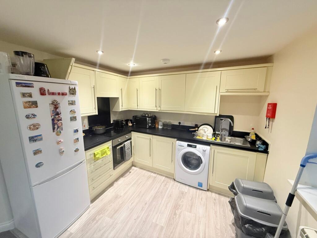 Additional image 3 of 8 Sherborne Road, Yeovil, BA21