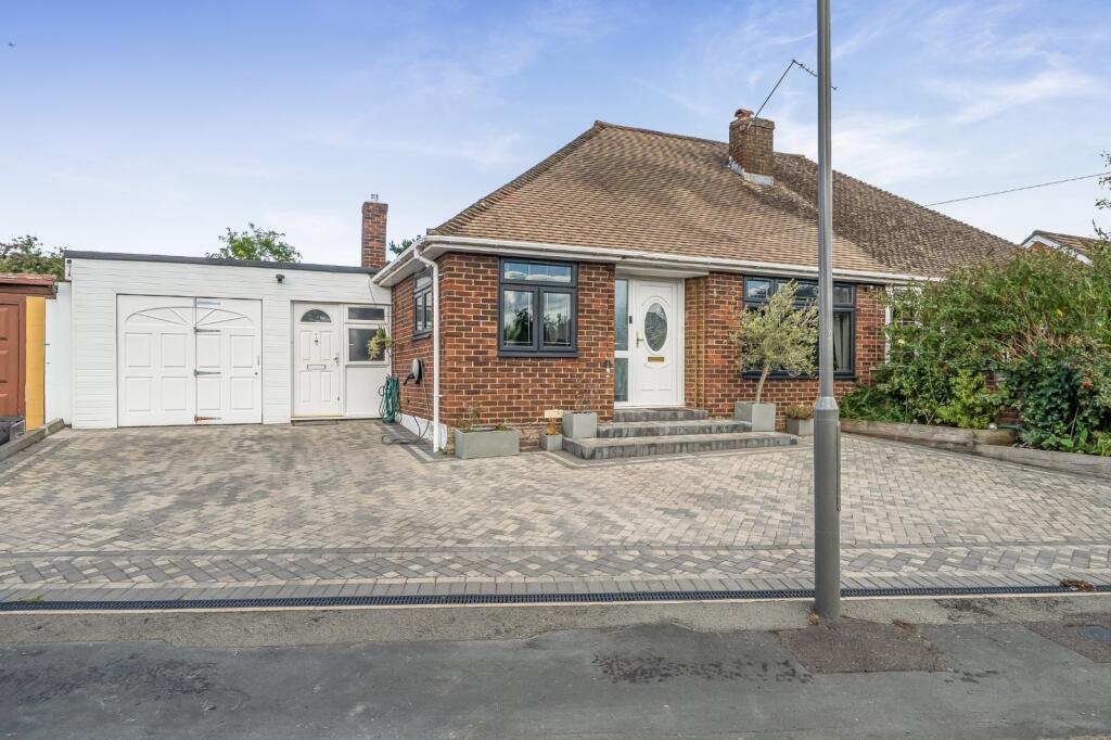 Main image of property: Harkness Road, Burnham, Buckinghamshire, SL1