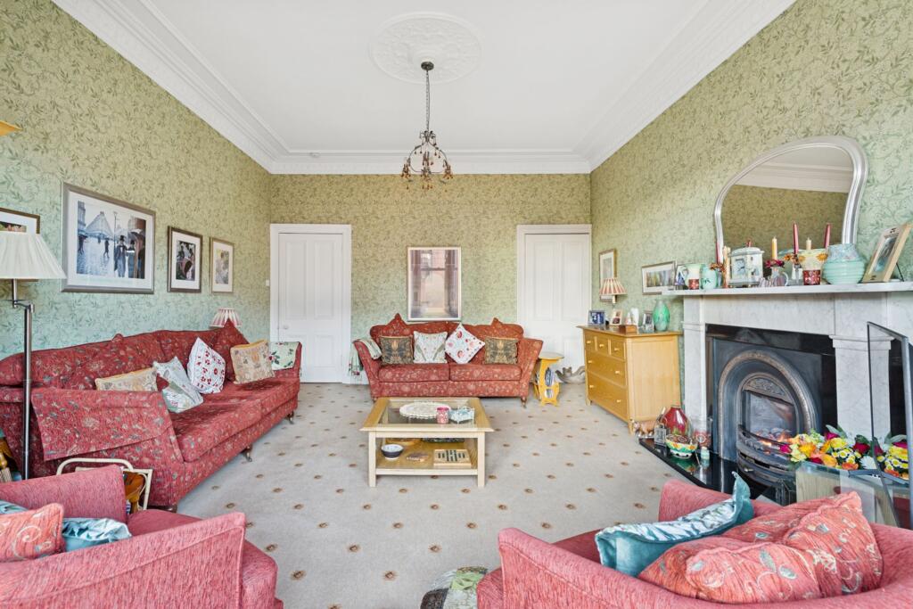 Apartment in Glasgow, Queen's Cross, North Woodside - View 3