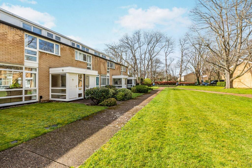 Main image of property: Weymede, Byfleet, West Byfleet, Surrey, KT14