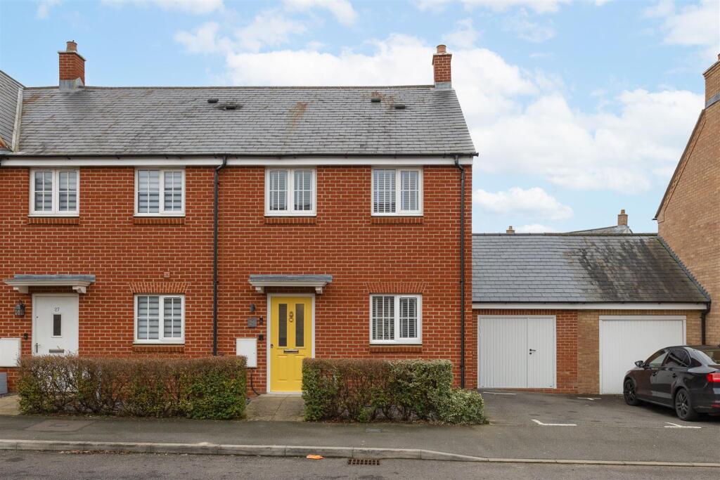 Main image of property: Marigold Way, Stotfold, SG5 4HQ