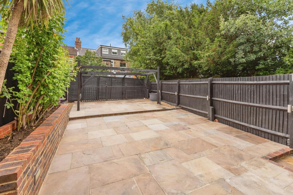 Main image of property: Percy Road, London, N12