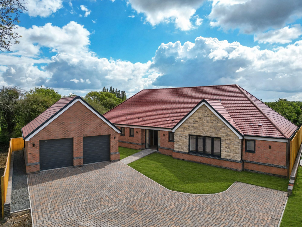 Main image of property: The Dell, Burbage, LE10