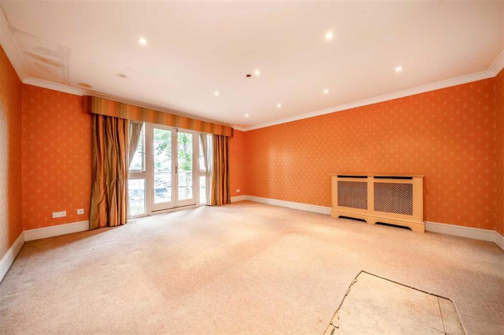 House in London, The Beveree, Hampton - View 5