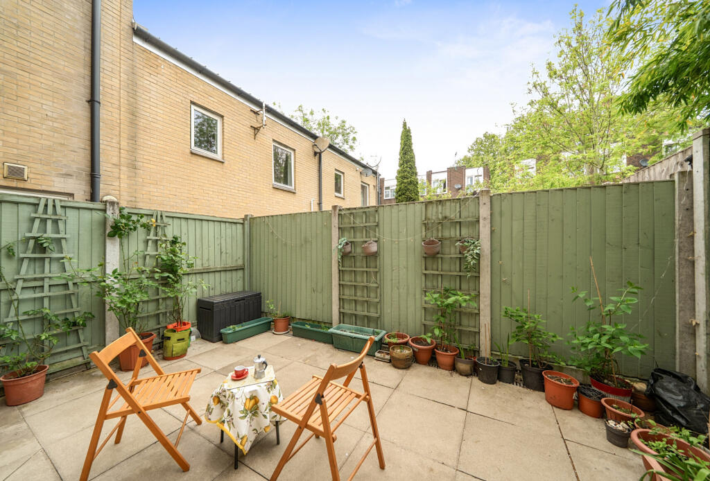 Apartment in London, Grahame Park, Colindale - View 4