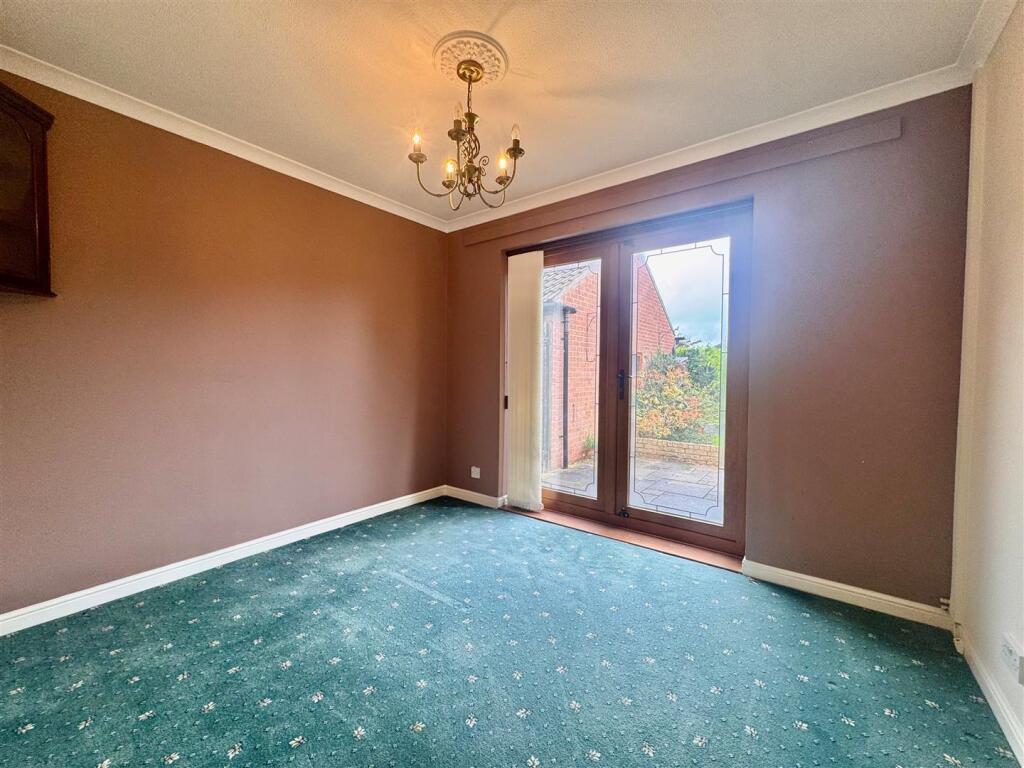 House in Blaby, Narborough - View 4