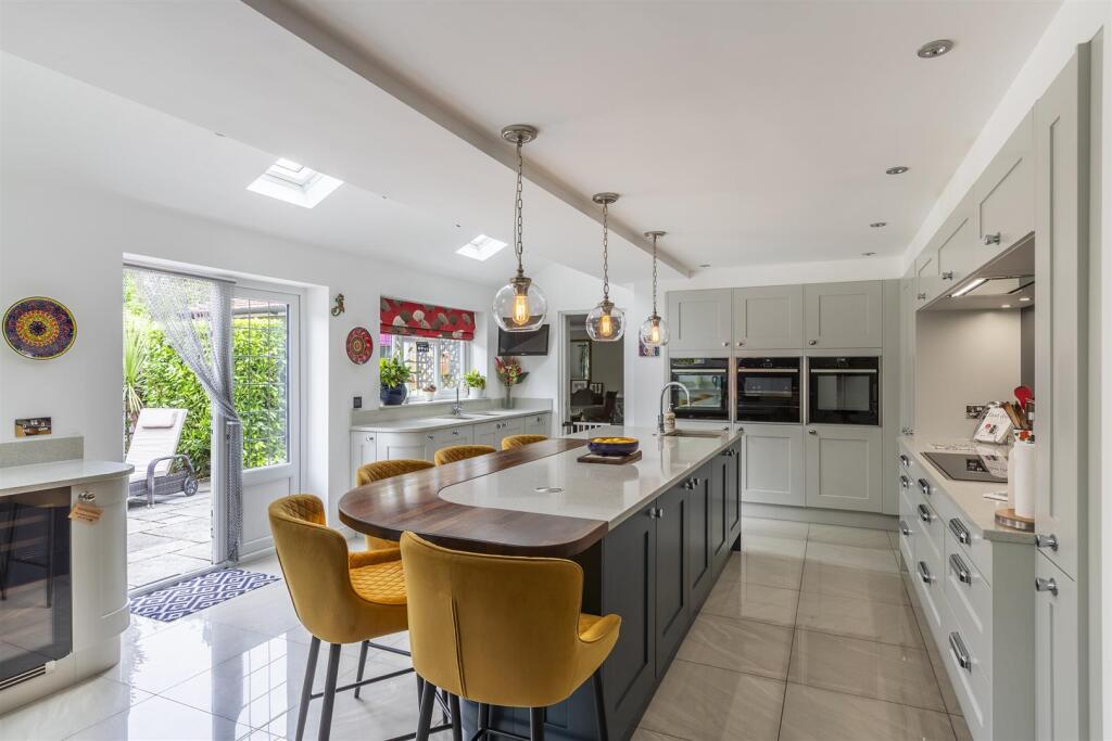 Ospringe Place, Faversham - View 2
