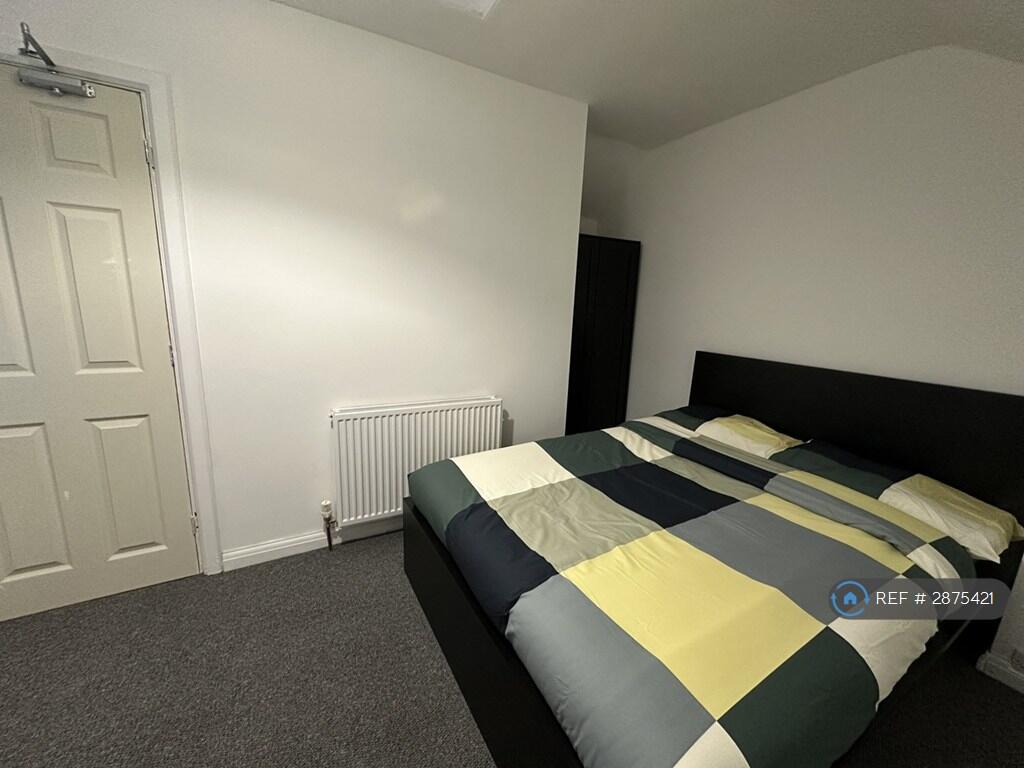 Main image of property: Clumber St, Mansfield, NG17