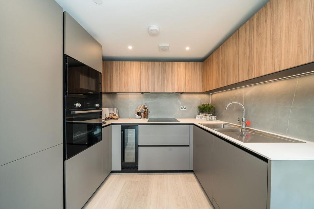 Apartment in London - View 5