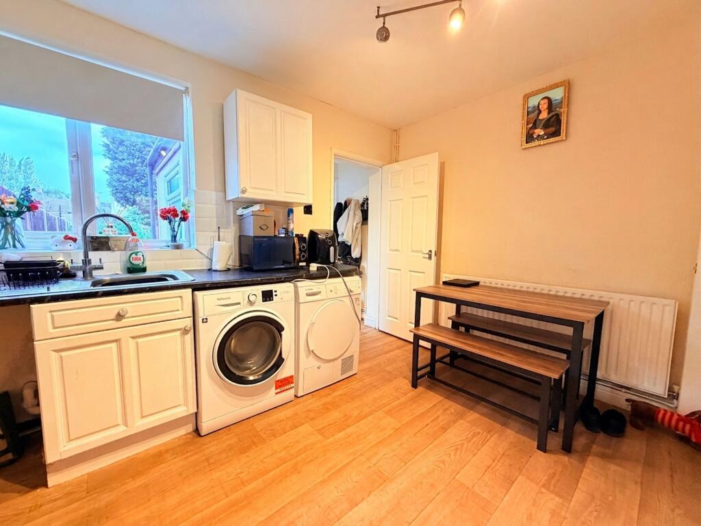 Lister Street, Nuneaton, CV11 photo 4