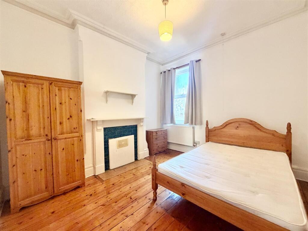 Main image of property: House Share, Woodborough Road, Nottingham