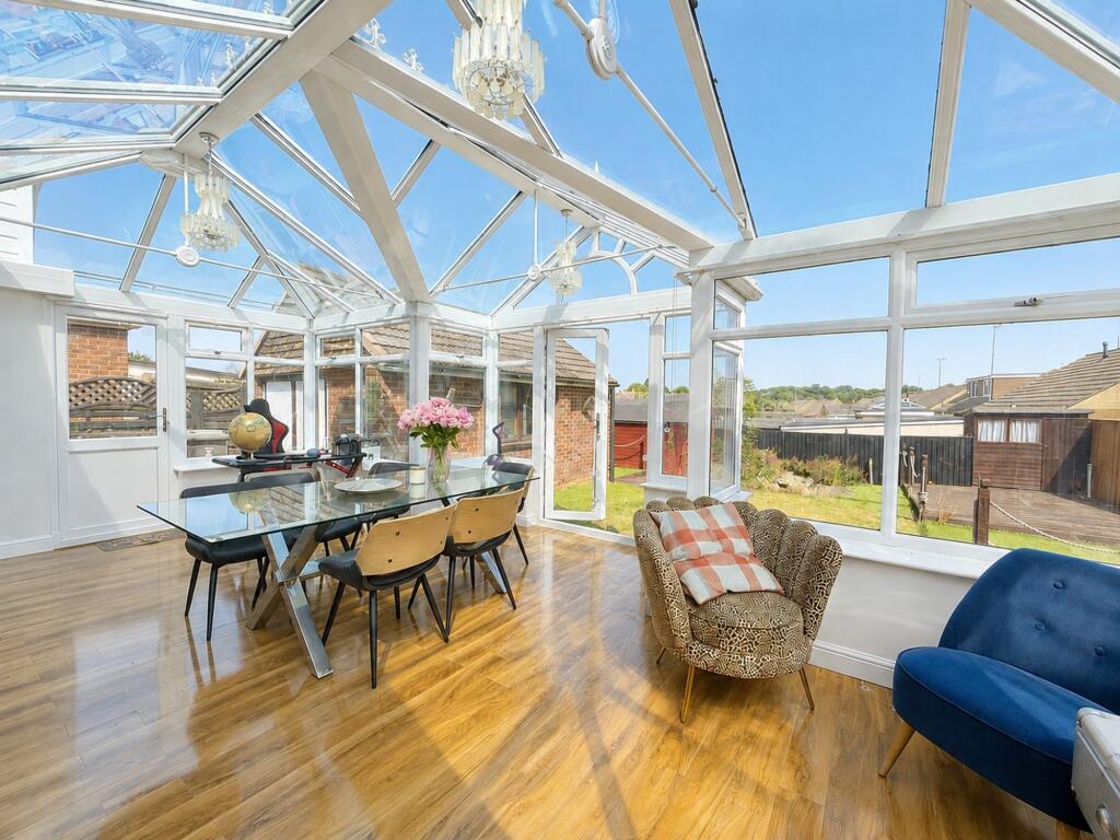 House in Swindon, Haydon Wick - More