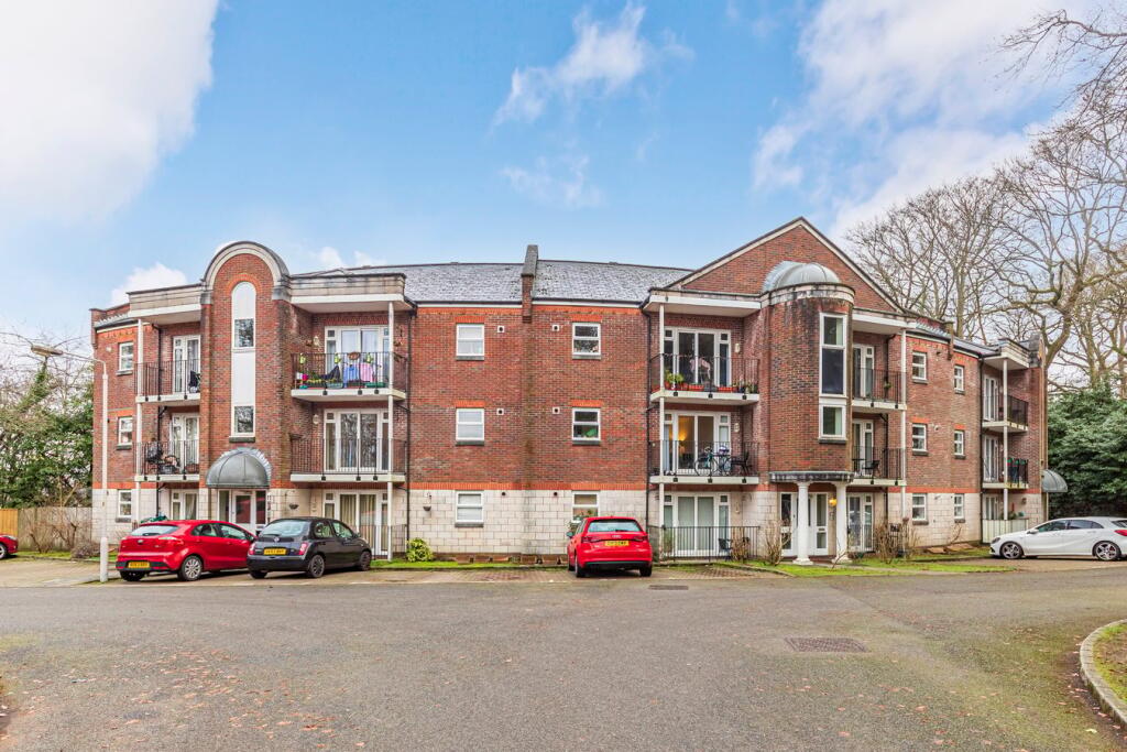 Main image of property: The Topiary, Poole, BH14