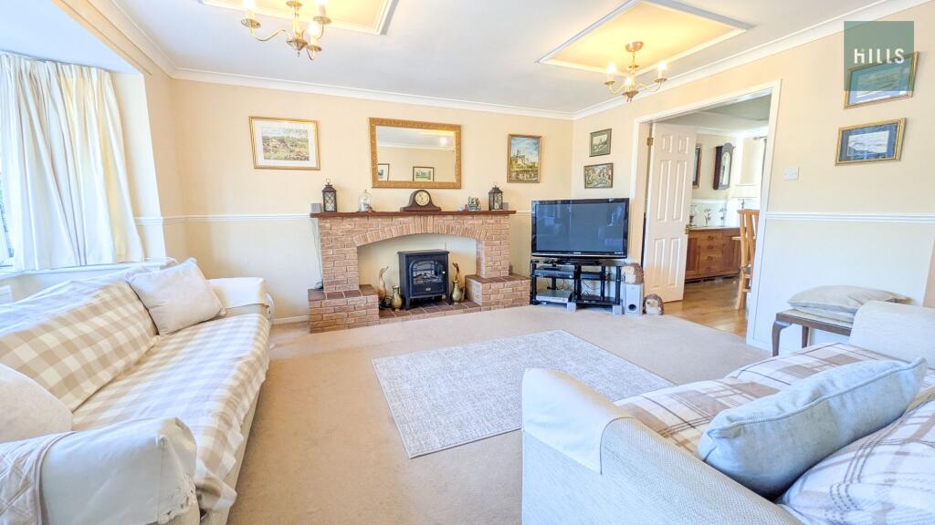 House in Worcester - View 2