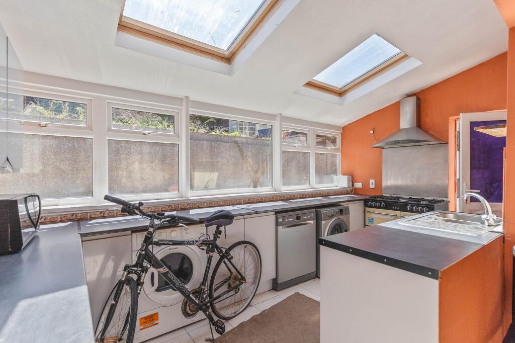 House in Newport, Barrack Hill, Allt-yr-yn - View 5