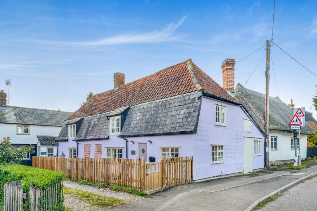 3-bed detached on High Street, Debden, Saffron Walden, Essex, £450,000
