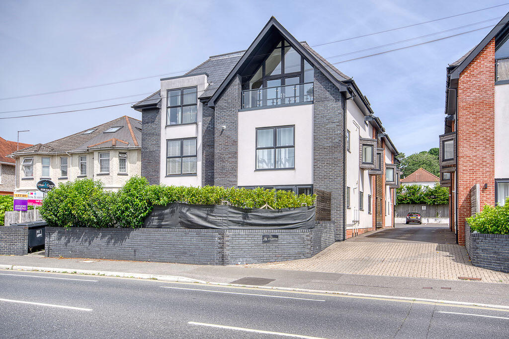 2Dbl Bed Garden Flat | Bournemouth Road, Lower Parkstone photo 2