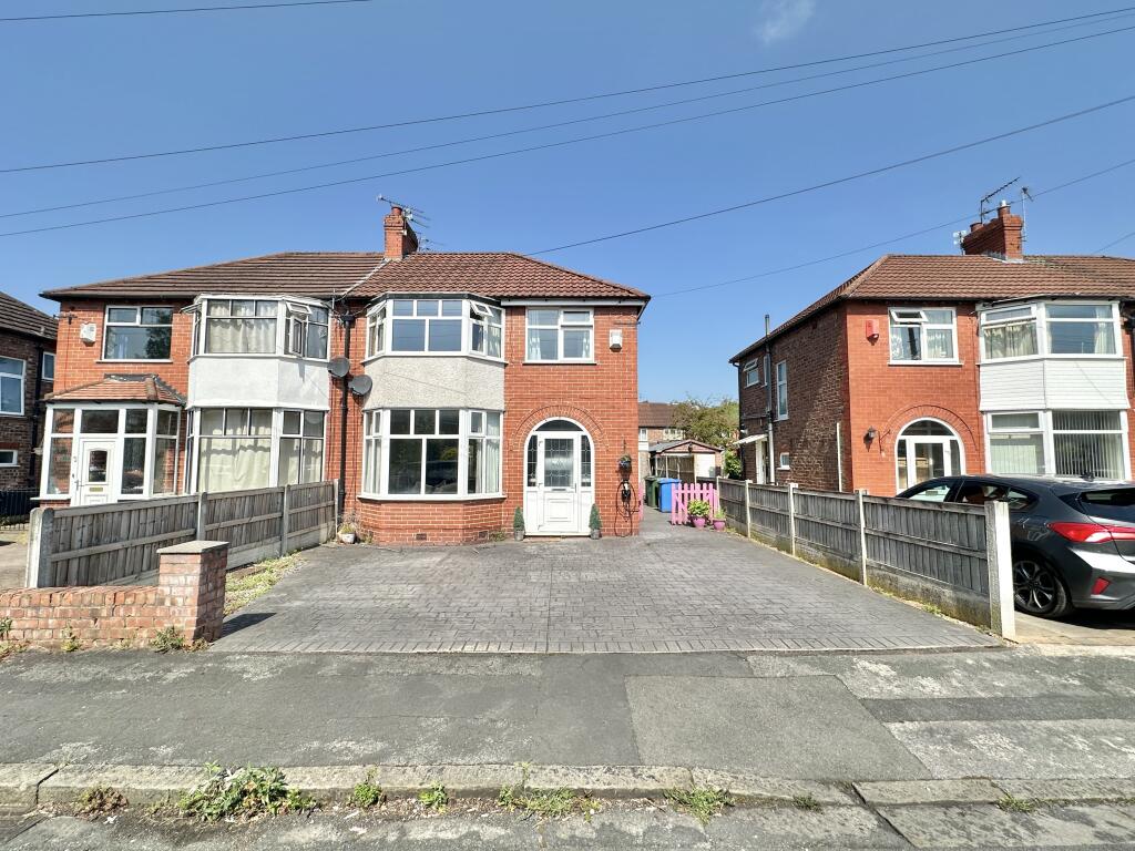 3-bed semi-detached on Burford Grove, Sale, £425,000