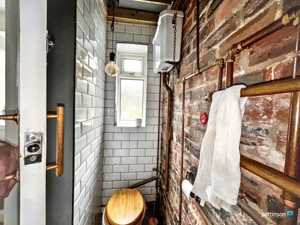 House in Gateshead, Eighton Banks, Wrekenton - More