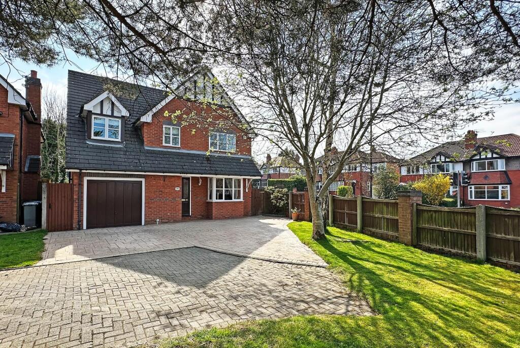 4-bed detached on Grove Lane, Hale, £725,000