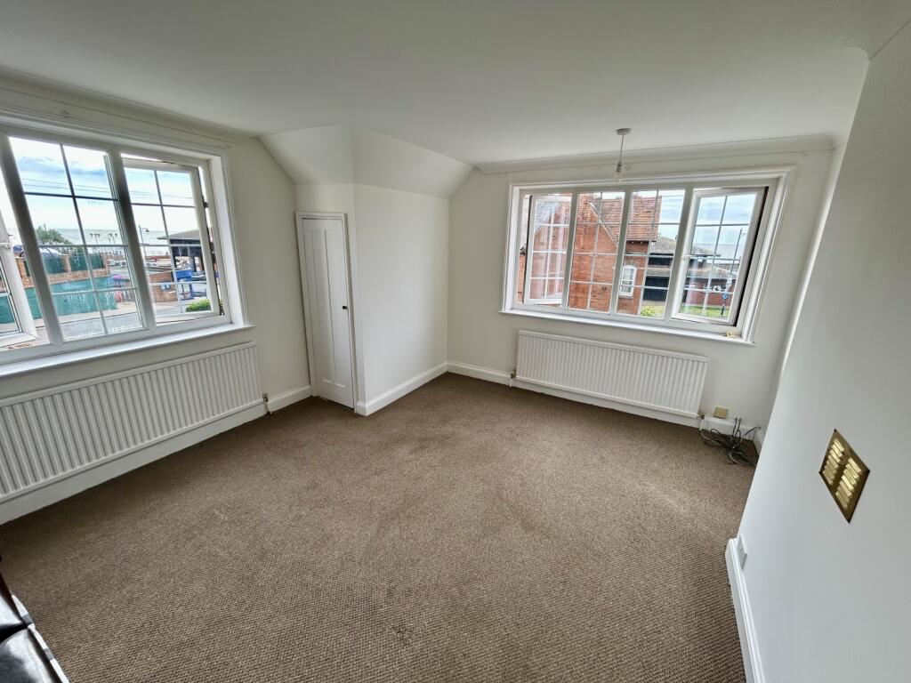 Apartment in Ipswich - View 3