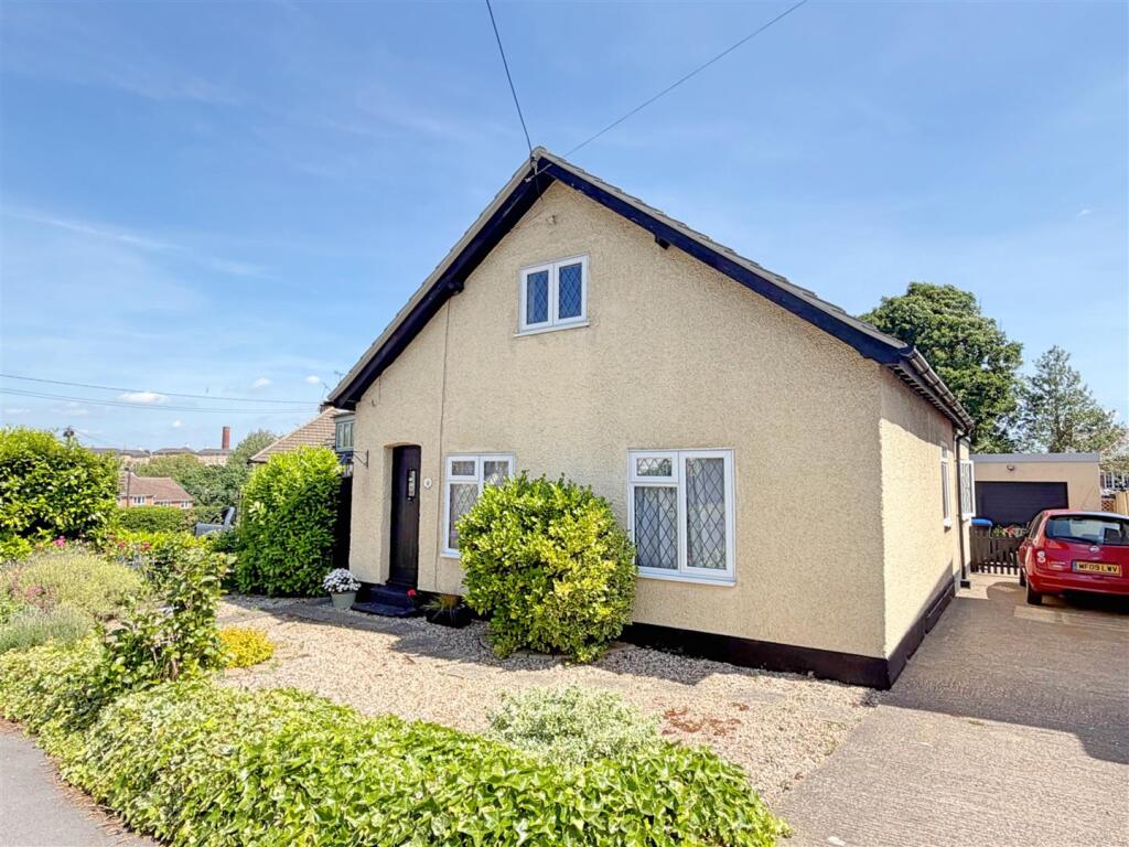 Main image of property: Skitts Hill, Braintree