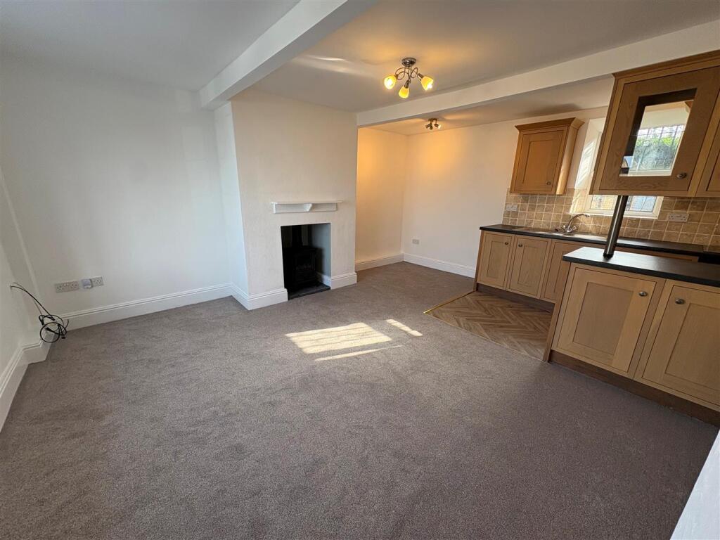 Additional image 4 of Scarlet Heights, Queensbury, Bradford